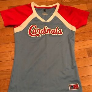 Women’s cardinal shirt